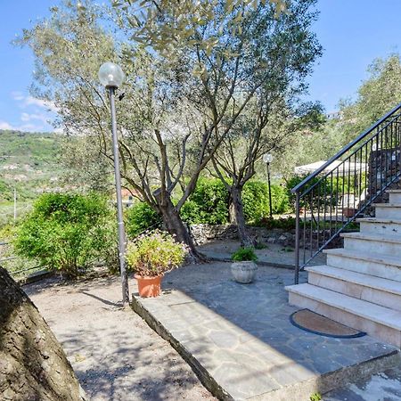 2 Bedroom Stunning Apartment In Moneglia Εξωτερικό φωτογραφία