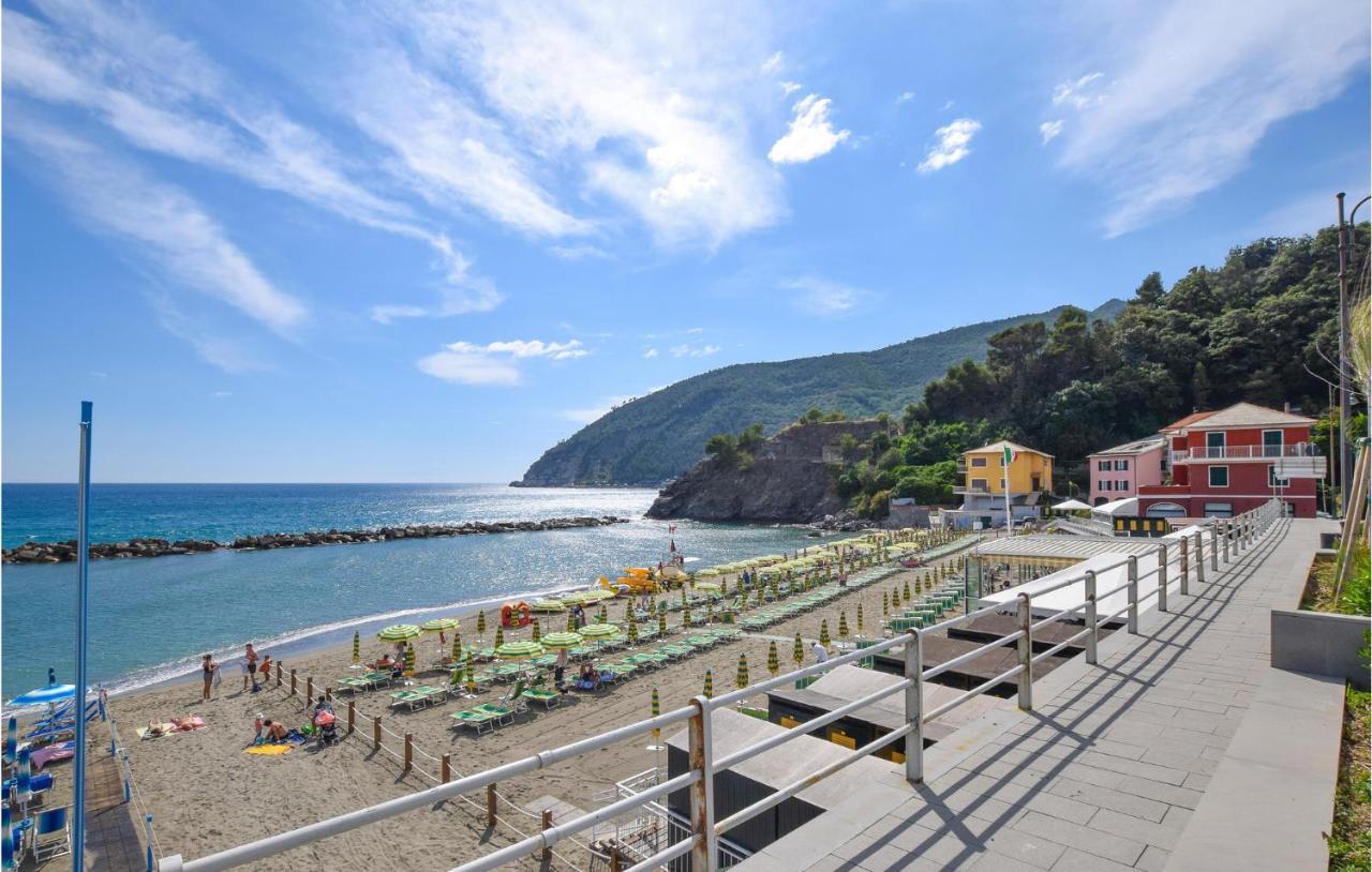 2 Bedroom Stunning Apartment In Moneglia Εξωτερικό φωτογραφία