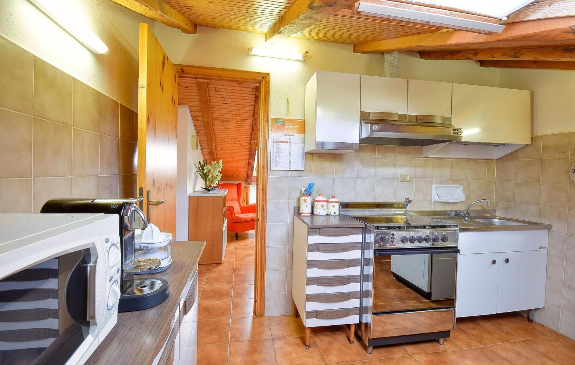 2 Bedroom Stunning Apartment In Moneglia Εξωτερικό φωτογραφία